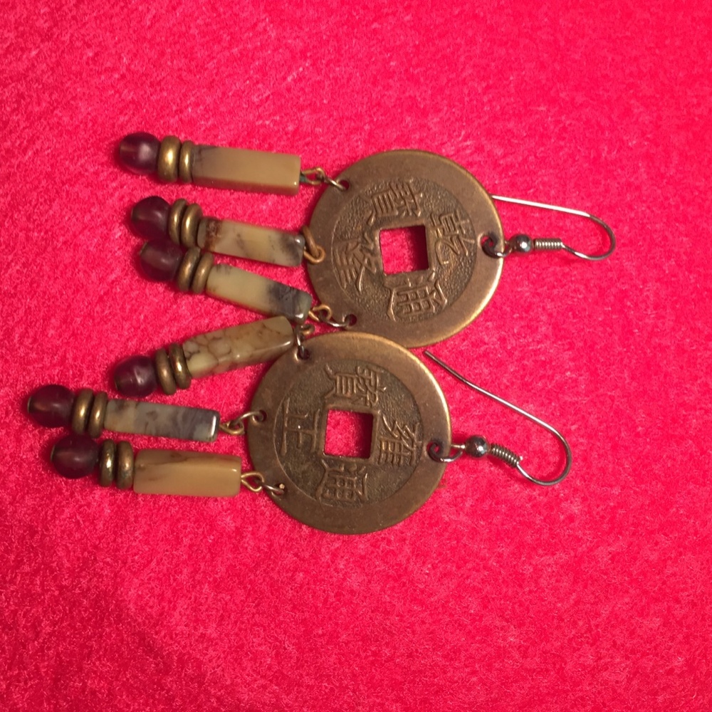 1pair Vintage Chinese coin earrings, good condition - Picture 2 of 2
